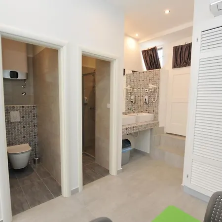 Flamingo אכסניה *